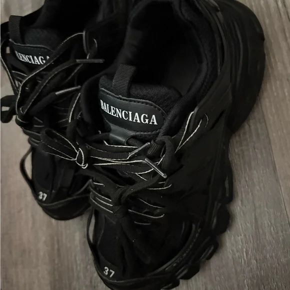 Balenciaga | Shoes | Balenciaga Black Sneakers With Chunky  display picture 2